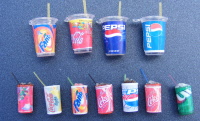 doll-house-miniature-drinks-in-containers