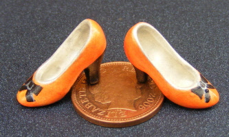 dolls-house-miniature-1-aaa-accessories-shoes-sa4