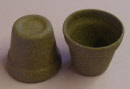 1 large terracotta pot i