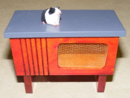 dolls house guinie pig and hutch