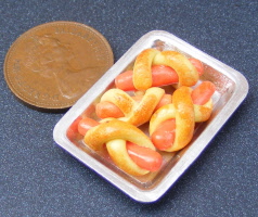 dolls house miniature sausage twists s tray