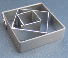 dolls-house-miniature 3 cake cutters square