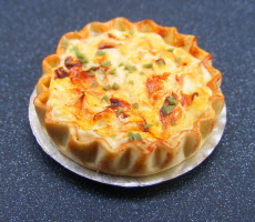 dolls-house-miniature a quiche a