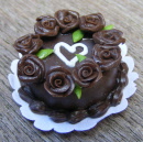 dolls-house-miniature cake chocolate roses