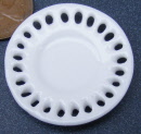 dolls-house-miniature ceramic cake plate c