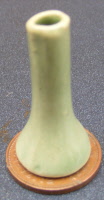 dolls-house-miniature ceramic green vase type lb1