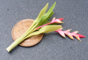 dolls-house-miniature flowers bird of paradise single pink