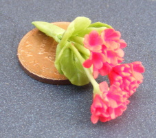 dolls-house-miniature flowers geranium s red
