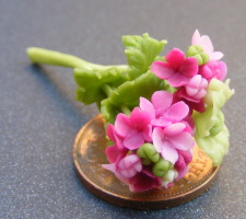 dolls-house-miniature flowers hydrangea s purple