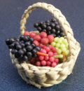 dolls-house-miniature fruit grapes mixed p2