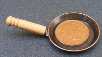 dolls-house-miniature frying-pan-large