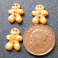 dolls-house-miniature ginger bread men