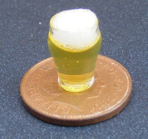 dolls-house-miniature glass gla18 full lager