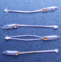 dolls-house-miniature grain light bulbs