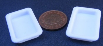 dolls-house-miniature plastic la1 white