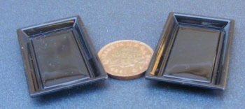 dolls-house-miniature plastic la10 black