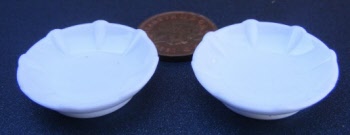 dolls-house-miniature plastic la2 white