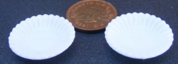 dolls-house-miniature plastic la5 white