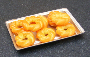 dolls-house-miniature ring pastry rolls metal tray