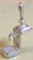 dolls-house-miniature-1-a-1-a-bar-metal pump