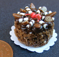 dolls-house-miniature-1-a-1-a-cake-n68