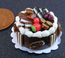 dolls-house-miniature-1-a-1-a-cake-nc75