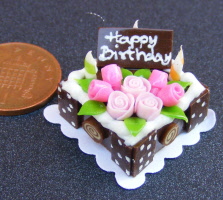dolls-house-miniature-1-a-1-a-cake-nc83