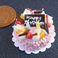 dolls-house-miniature-1-a-1-a-cake-nc85