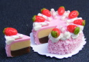 dolls-house-miniature-1-a-1-a-cake-sliced-sc10