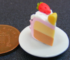 dolls-house-miniature-1-a-1-a-ceramic-plate-cake-slice-sc13