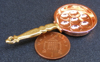 dolls-house-miniature-1-a-1-a-copper-pot-177b