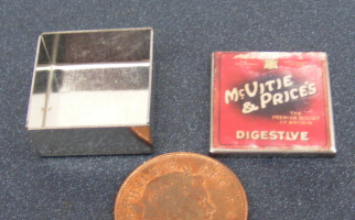 dolls-house-miniature-1-a-1-biscuit-box-f