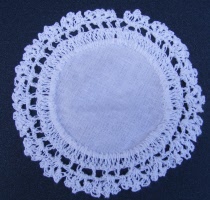 dolls-house-miniature-1-a-1-cotton-doily