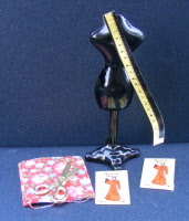 dolls-house-miniature-1-a-1-dressmaker-dummy-2