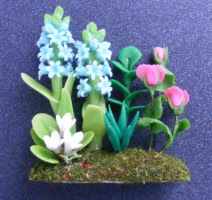 dolls-house-miniature-1-a-1-roses & hyacynth