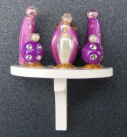 dolls-house-miniature-1-a-1-shelf-purple-bottles