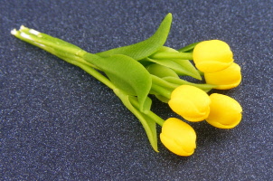 dolls-house-miniature-1-a-1-tulips-yellow
