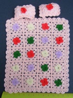 dolls-house-miniature-1-aaa-accessories-crochet new pink
