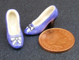 dolls-house-miniature-1-aaa-accessories-shoes-sa2