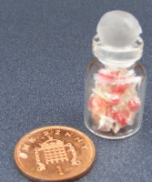 dolls-house-miniature-1-aaa-accessories-sweet-strawberry toffees