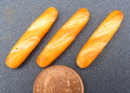 dolls-house-miniature-1-aaa-bread-baguettes