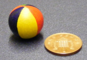 dolls-house-miniature-1-beach ball