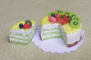 dolls-house-miniature-1-cake-sc27