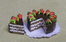 dolls-house-miniature-1-cake-sc28