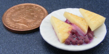 dolls-house-miniature-1-cherry-waffles-d16