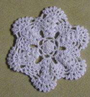 dolls-house-miniature-1-star-doily