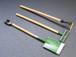 dolls-house-miniature-1-tool-set