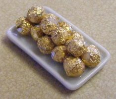 dolls-house-miniature-14-chocolate-balls-g-w90