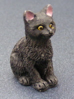 dolls-house-miniature-a-black-cat4
