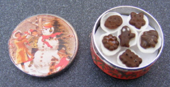 dolls-house-miniature-biscuit-full-tin-ct17c